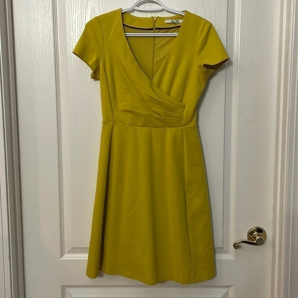 Boden Dresses & Skirts - Boden, size 4P muted yellow dress